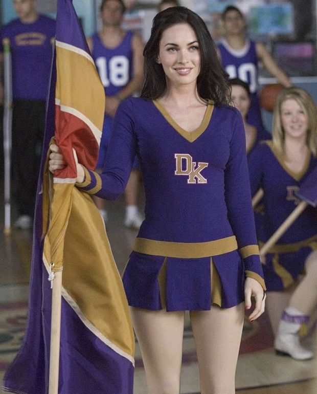 Fuck her while she wears outfit