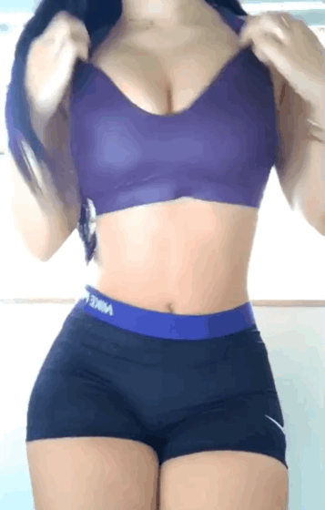 The Perfect Tits For A Perfect Flash