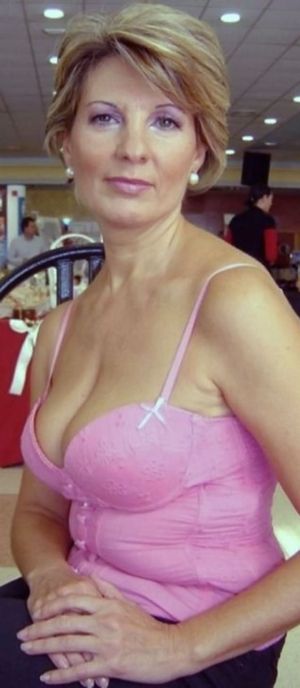 Girlfriend's Mom is a Cougar 6