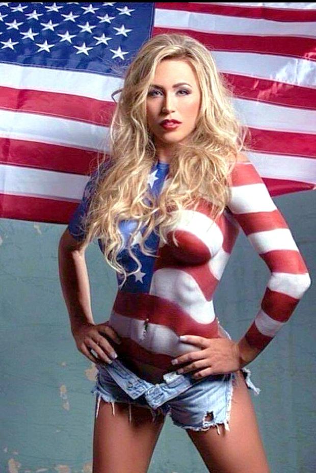 This bitch is patriotic as fuck!