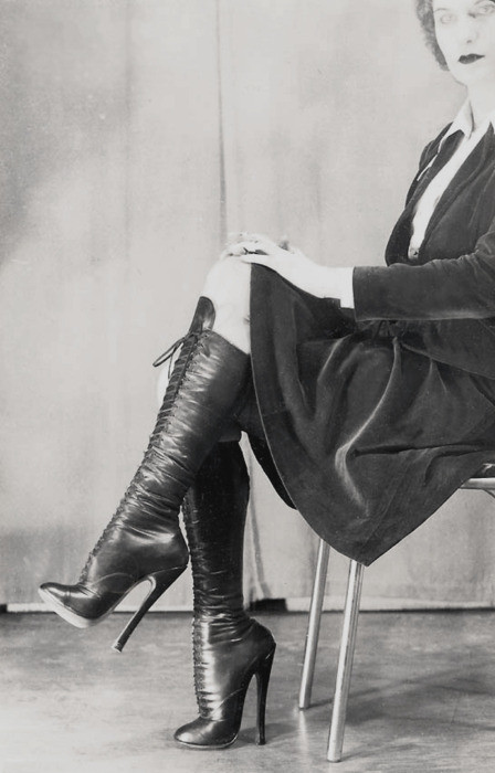 Retro Femdom