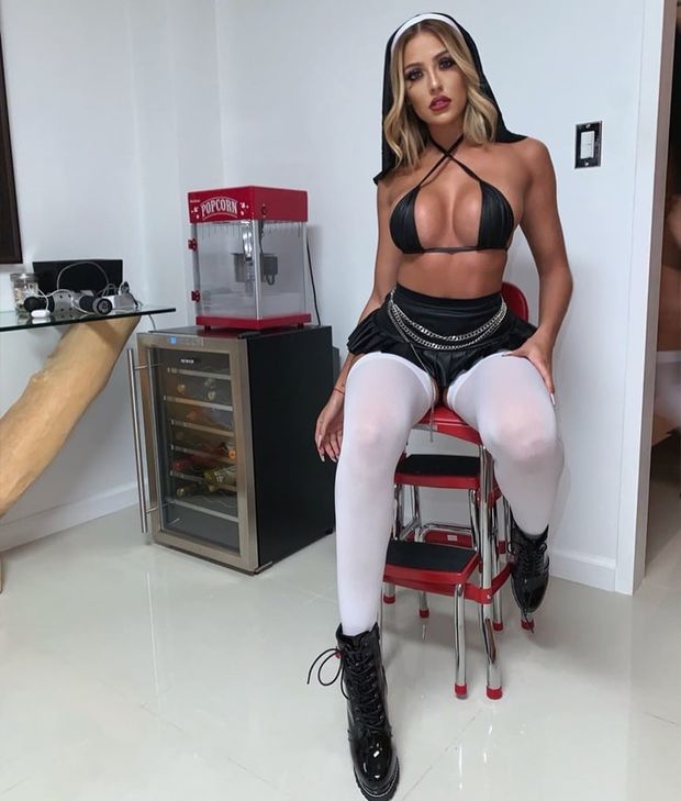 Renèe Estella