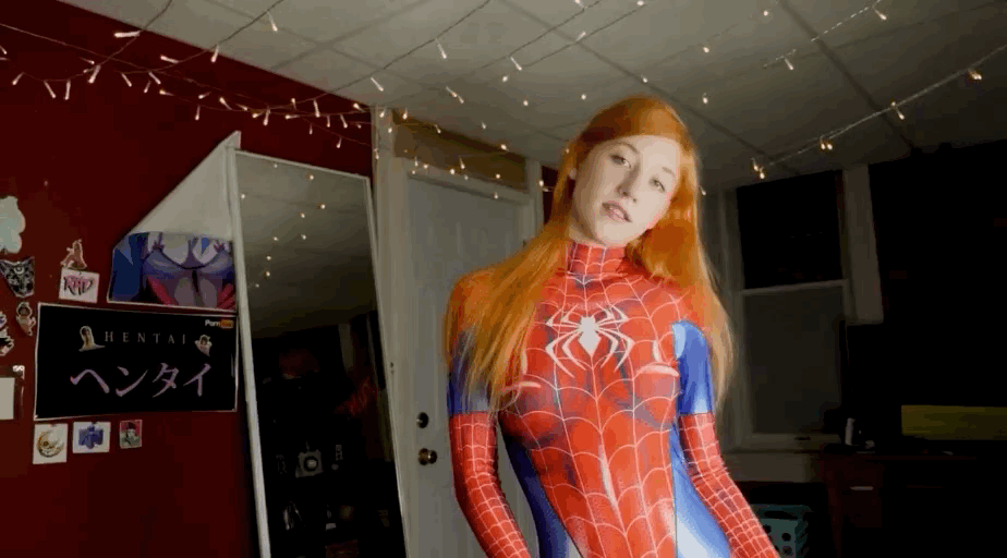 She must practice in front of a mirror. She may be a redhead but that's too sexy to be accidental.