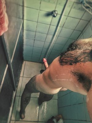 Cum take a shower with me