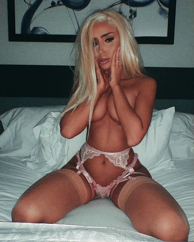 Naomi Woods