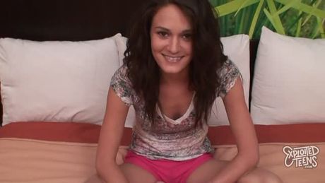 Cute Teen Has Her Cunt Filled With Cum