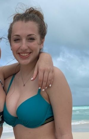 Trin bikini boobs
