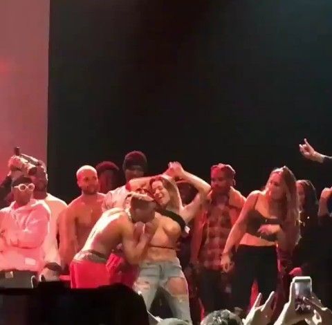Xxxtentacion sucking teen tits