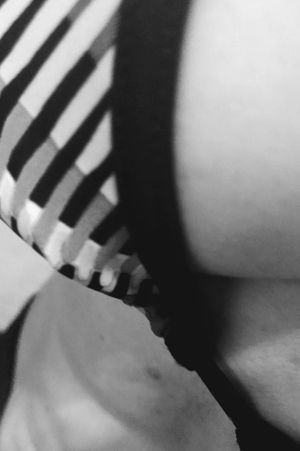 Sexy ginger with great tits heading for the beach