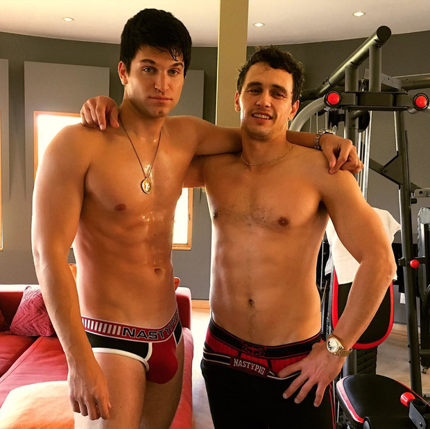 Keegan Allen y James Franco