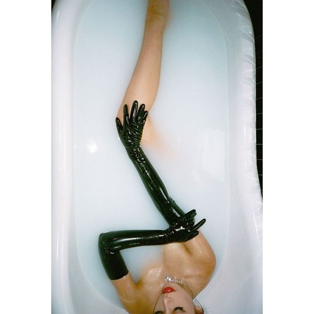 Mistress Iris Bath