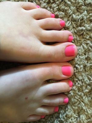 Kendra sunderland feet