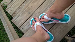 flip flop feet