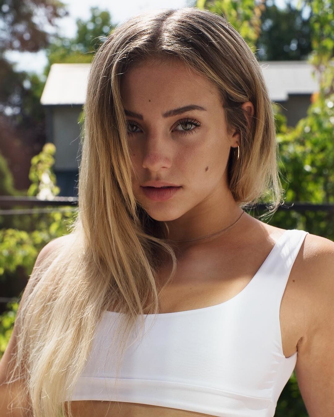 10/10 Fuckable Face.