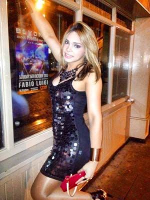 Ta prochaine petite amie transsexuelle se trouve à Neuilly-sur-Seine et à 18 ans !