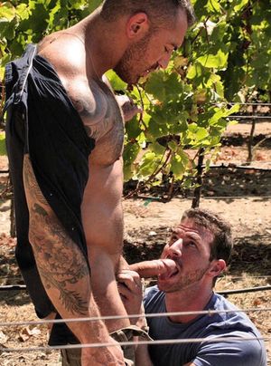 Francesco De Macho blowjob