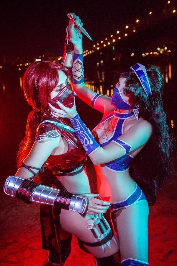 Kitana in action