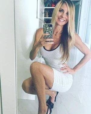 Hot Milf Selfie