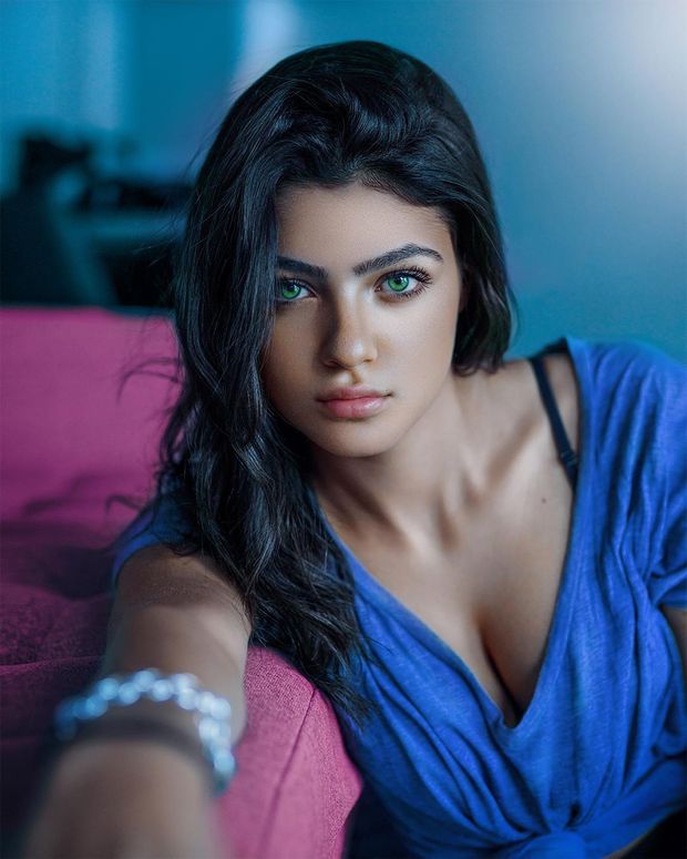 Gorgeous woman!