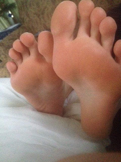 adorable feet soles