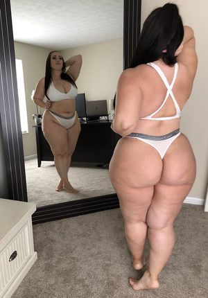 sexy pawg mirror