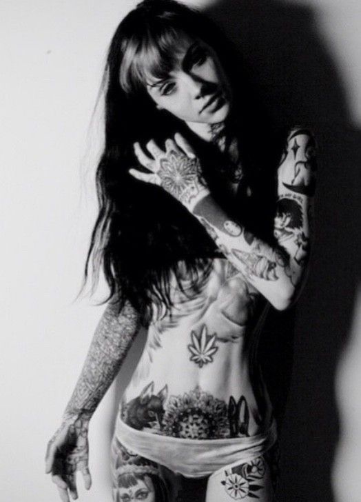 Tattooed fit teen