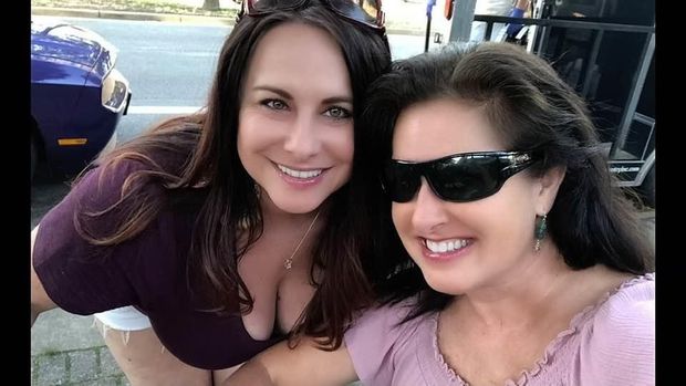 Damn my friend has big tits!!!