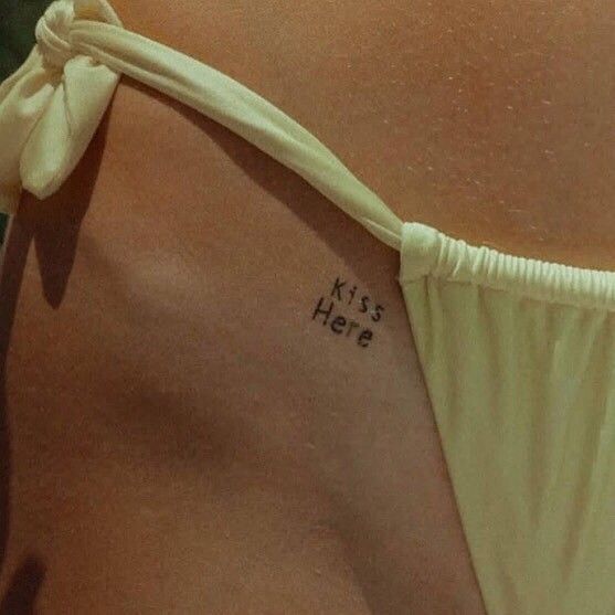 Kissing tat