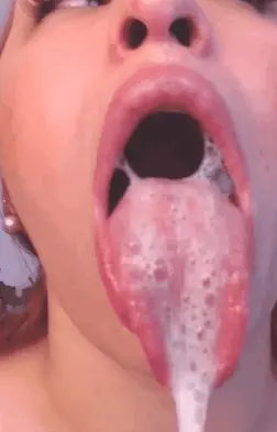 Amateur sucks cum