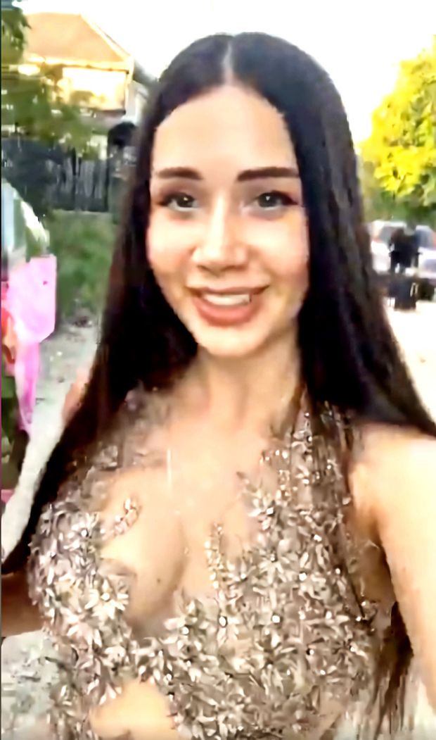 nice babe with perfect tits self shot in public on nature