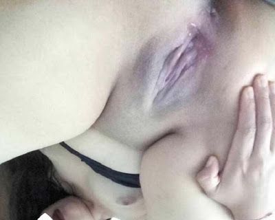 morena con vagina depilada desnuda
