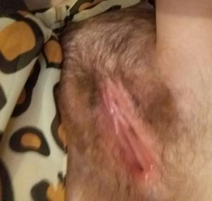 Pussy wants to be played with