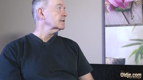 Frederica Fierce loves old cock