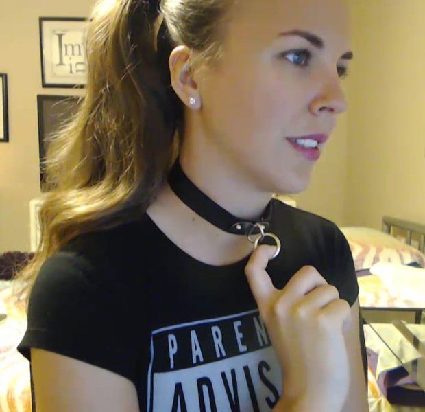 sexy blonde babe selfies