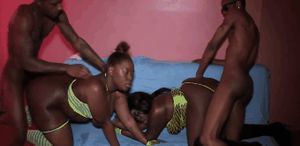 Black mom and daughter getting fucked together