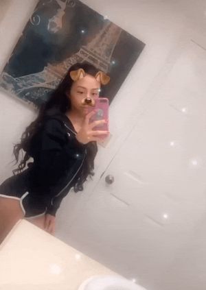 Sexy teen slut in shorts