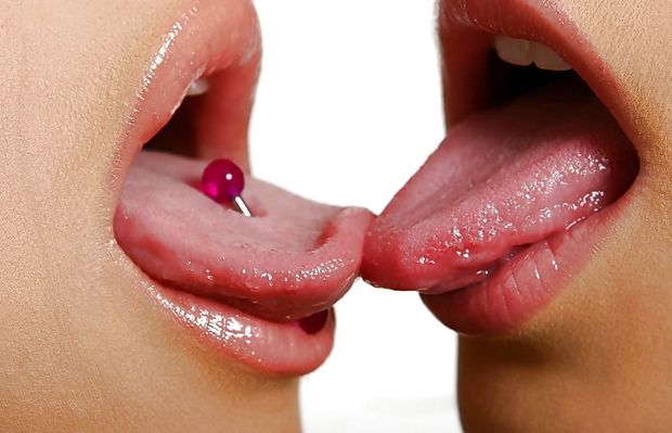 Licking tongues