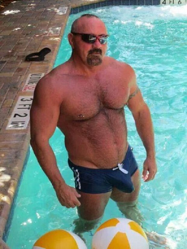 big muscle daddy bulge