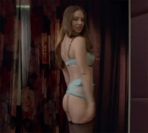 Sexy Alison Brie Ass