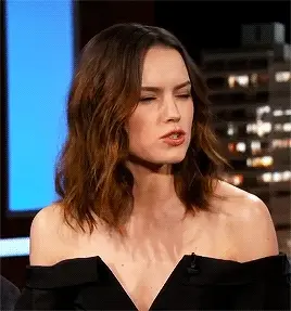 Sexy Daisy Ridley face