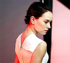 Seductive Daisy Ridley