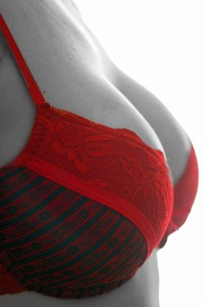 LoveThePorn: Artful B&W, but Colorful 25