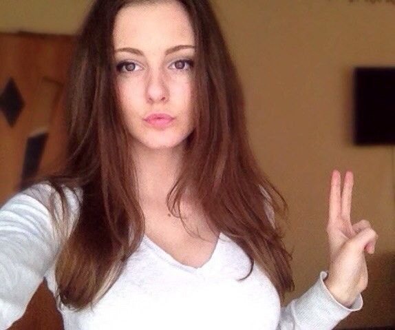 Cute college chick