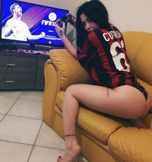 sister playing my games