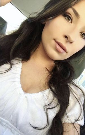 I’m trying to get my girlfriend to convince this beauty to join us in threesome