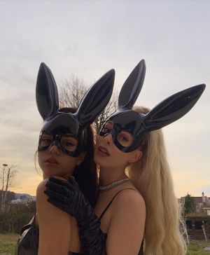 Lesbian Sluts - Ariana - NT