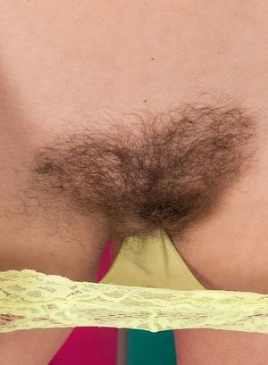 Close-up hairy pussy.