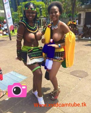 Cutie babes showing boobs