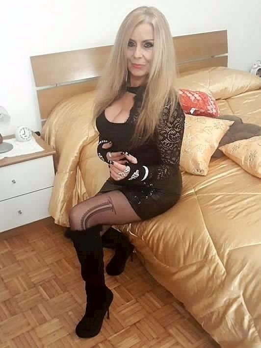 Mature Italian whore