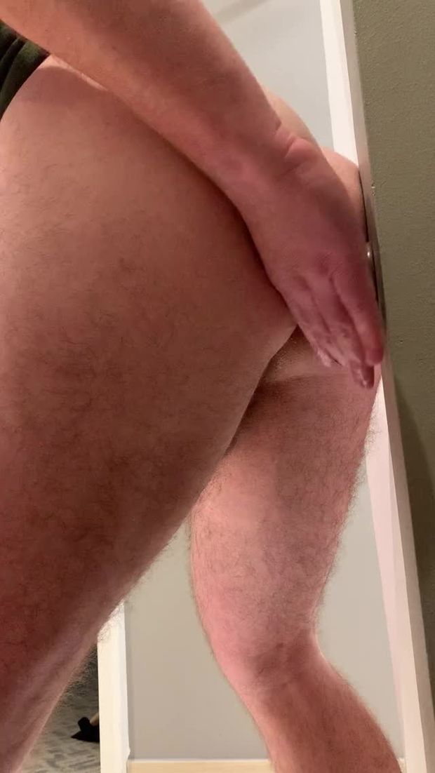 thicc bottom with dildo